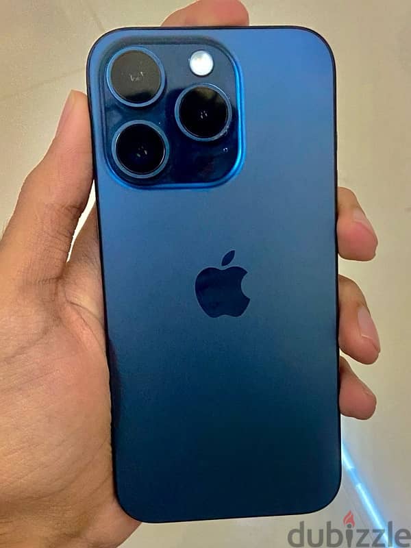 iPhone 15 pro titanium 4