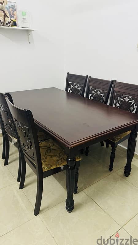 WOODEN TABLE WITH 6 CHAIRS GOOD CONDITION 4