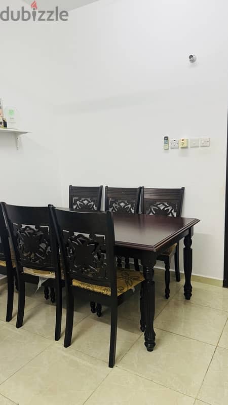 WOODEN TABLE WITH 6 CHAIRS GOOD CONDITION 5