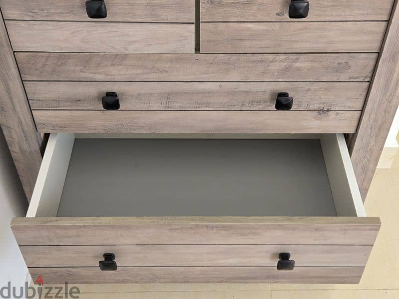 chest drawers 1