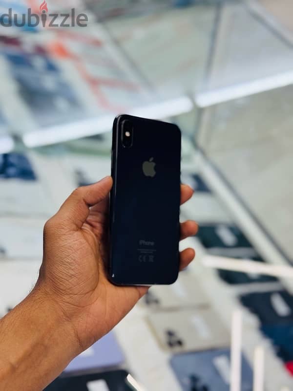 iPhone X 256gb  battery 100% best phone litte scratches 0