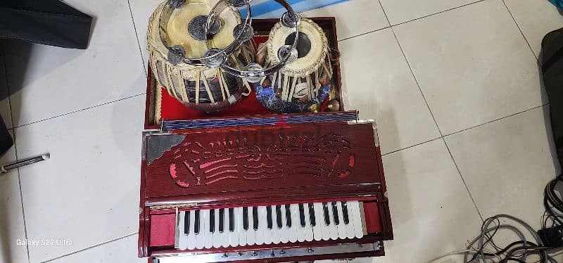 Harmonium with Drums 0