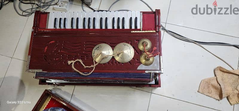 Harmonium with Drums 7