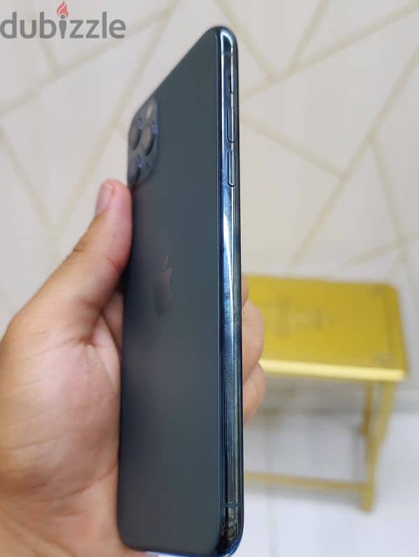 Apple Iphone 11 pro max  256 Gb 4