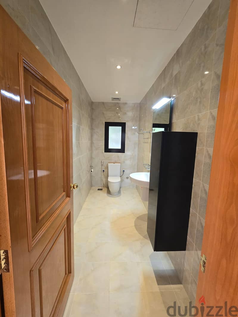 Villa 5BHK at Quraum CROWNE PLAZA-فيلا للايجار القرم مقابل كراون بلازا 6