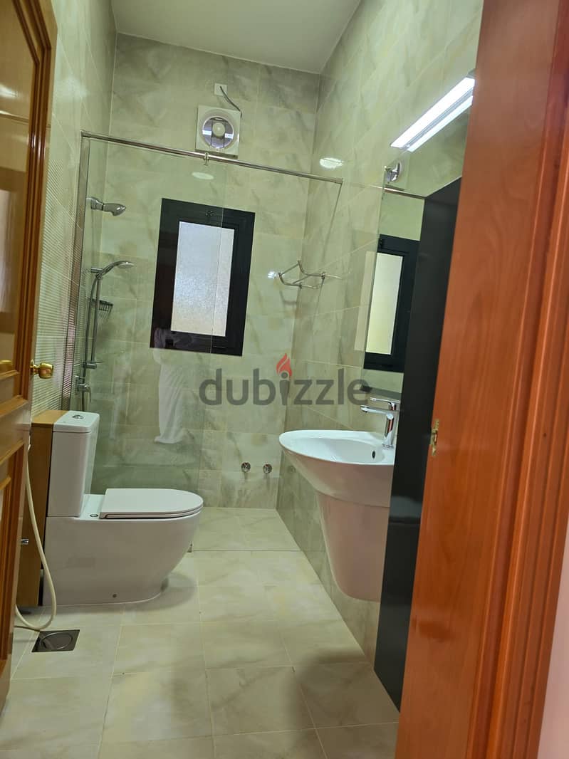 Villa 5BHK at Quraum CROWNE PLAZA-فيلا للايجار القرم مقابل كراون بلازا 12