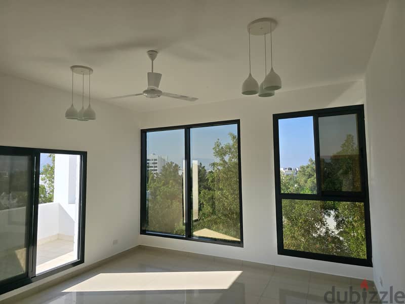 Villa 5BHK at Quraum CROWNE PLAZA-فيلا للايجار القرم مقابل كراون بلازا 15