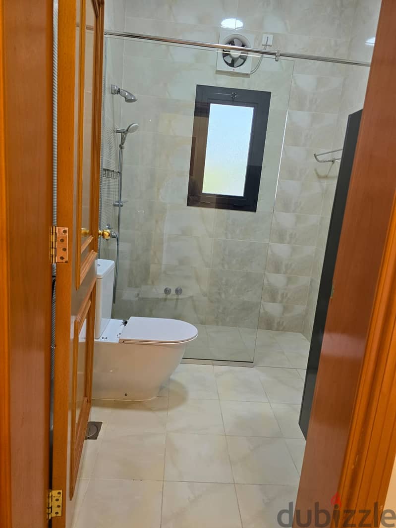 Villa 5BHK at Quraum CROWNE PLAZA-فيلا للايجار القرم مقابل كراون بلازا 16