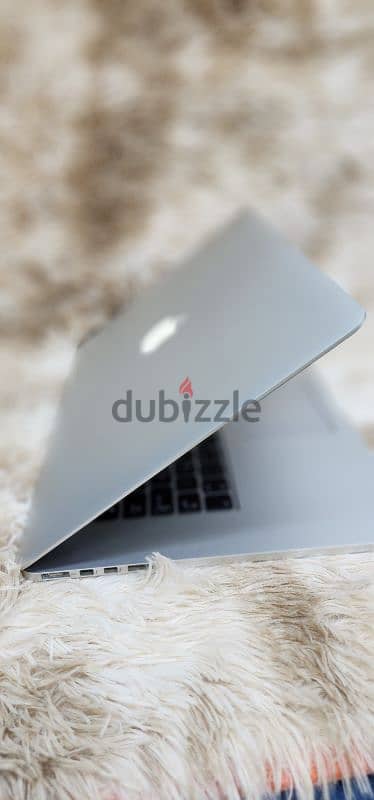 MacBook Pro core i7 quade core Pro with 16gb ram 15.5 Ratina