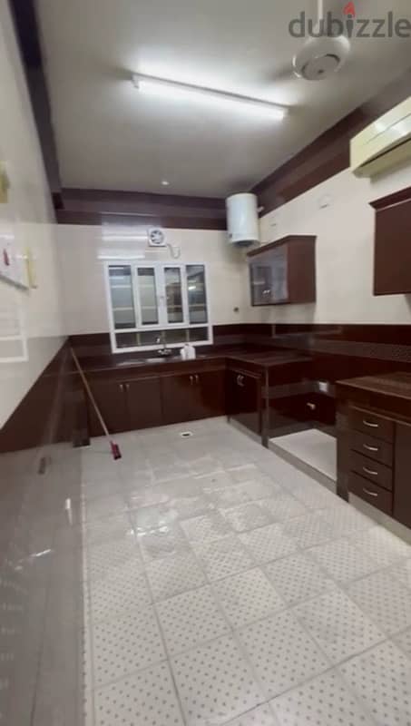 Flat for rent - Fanja / شقة للإيجار - فنجا 4