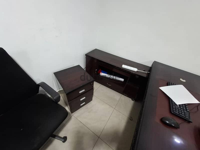 Office furniture for sale. 1