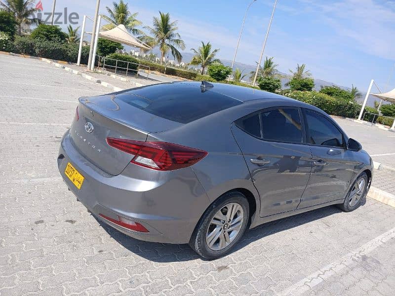 Hyundai Elantra 2019 0