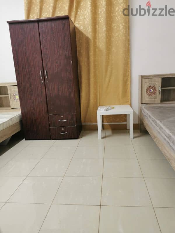 BedSpace for Rent In AL KHEWAIR for bacholar 6