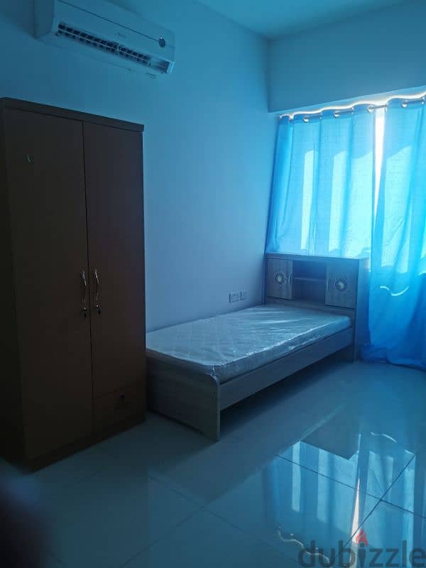 BedSpace for Rent In AL KHEWAIR for bacholar 11