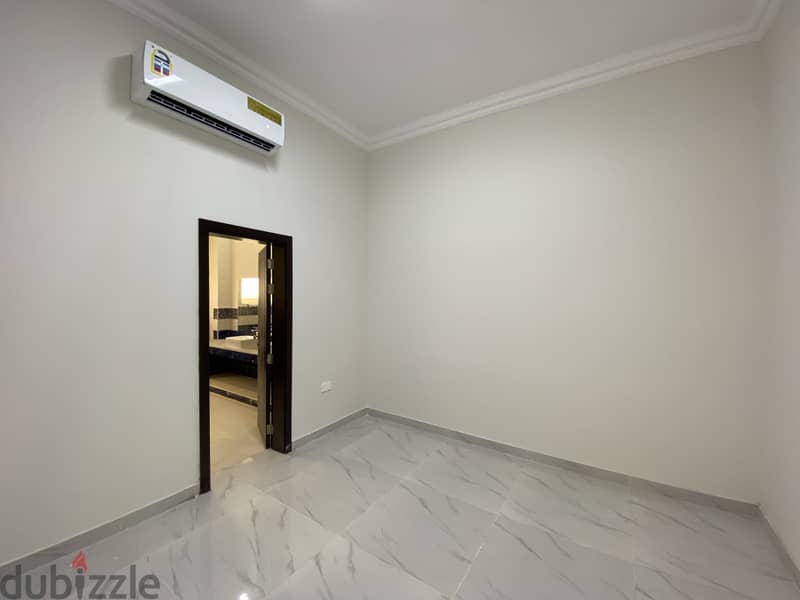 4me14-Brand New 5BHK Villa For Rent in Ansab 18