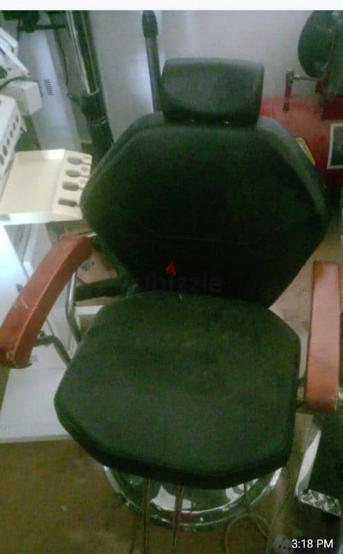 full beauty parlor equipment urgent sale 2