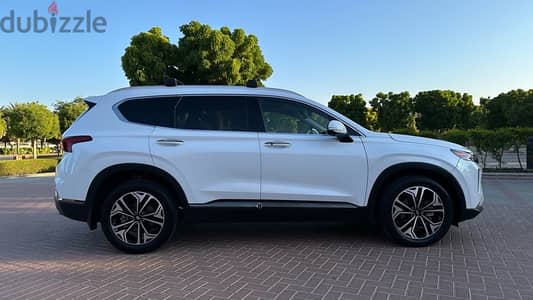 Super lexury Hyundai Santa Fe  limited edition full options  2020