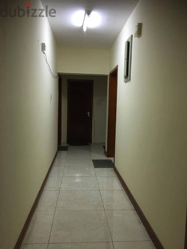 Big furnished room for exe. bachr or working lady near KMT 0