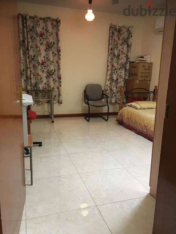 Big furnished room for exe. bachr or working lady near KMT 1