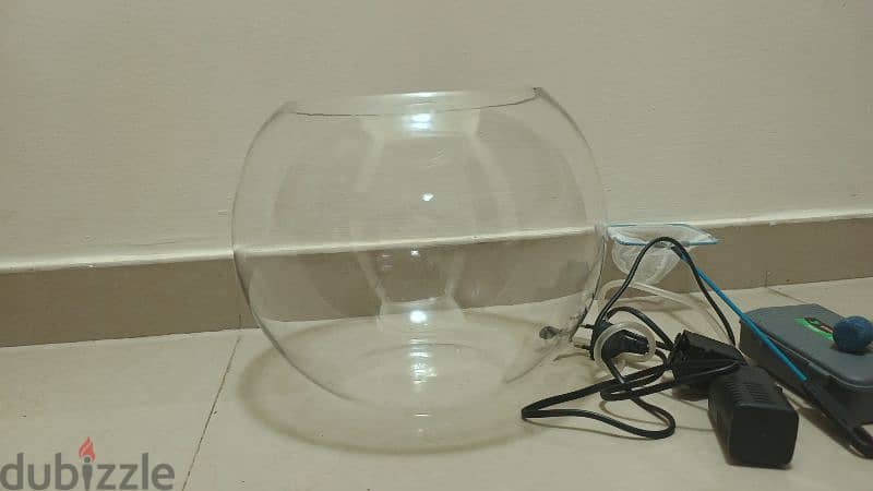 fish bowl aquarium, portable water pump, water filter and net 0