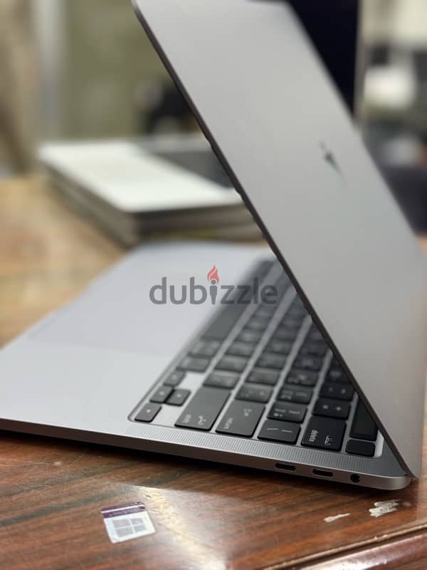 MacBook Pro 2020 with Touch id 16gb Ram 1Tb ssd 1