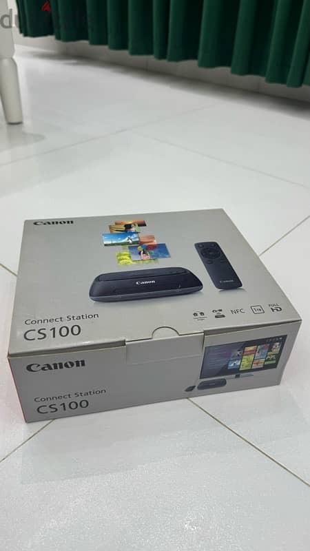 Canon EOS 1300D +  Canon connect station CS100 2