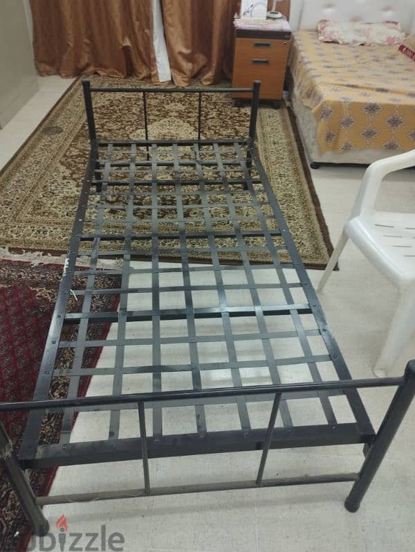 metal bed frame 2