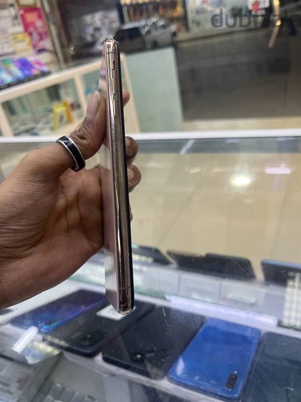 i phone xs max 265 gb 2