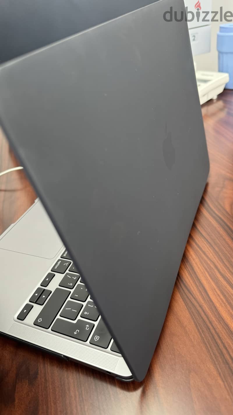 Macbook pro2020 chipe 1 m 1