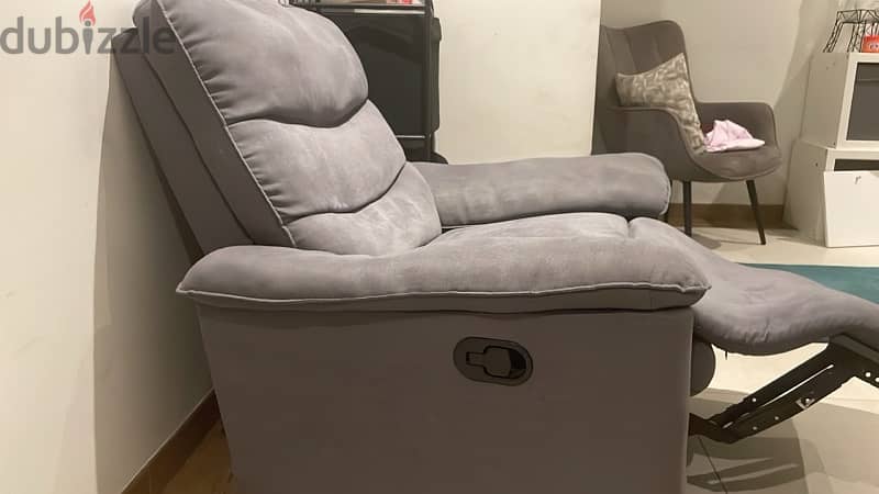 Recliner ( Lazy boy Chair) 1