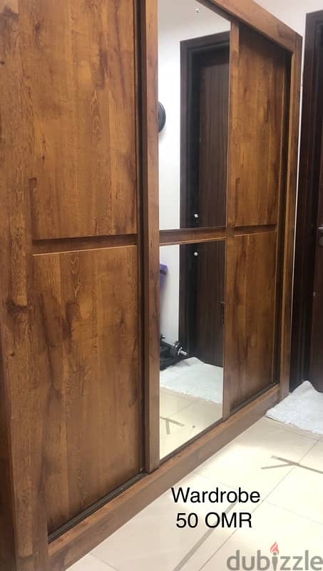 3 door wardrobe in great condition, location: Maabailah 0