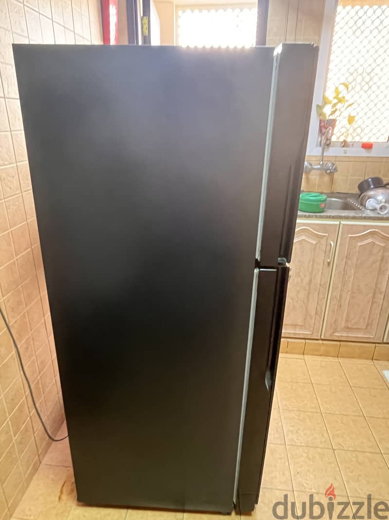 Hitachi 290L fridge for sale 1