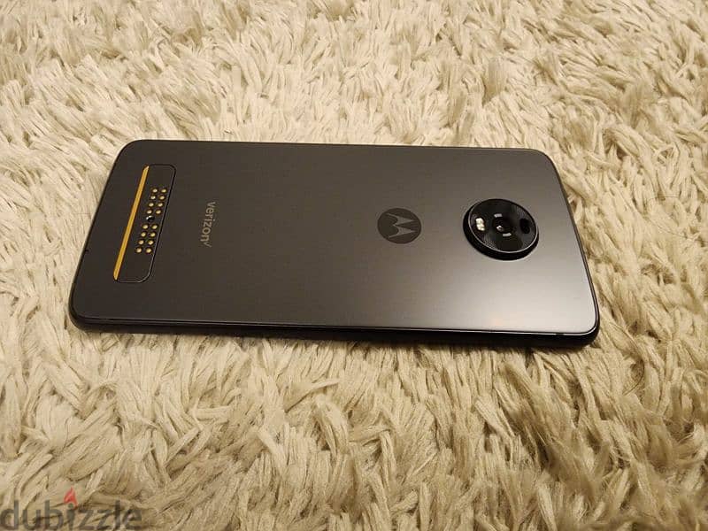 Extremely Slim Motorola Moto Z4 Black 128GB Like Brand New 8