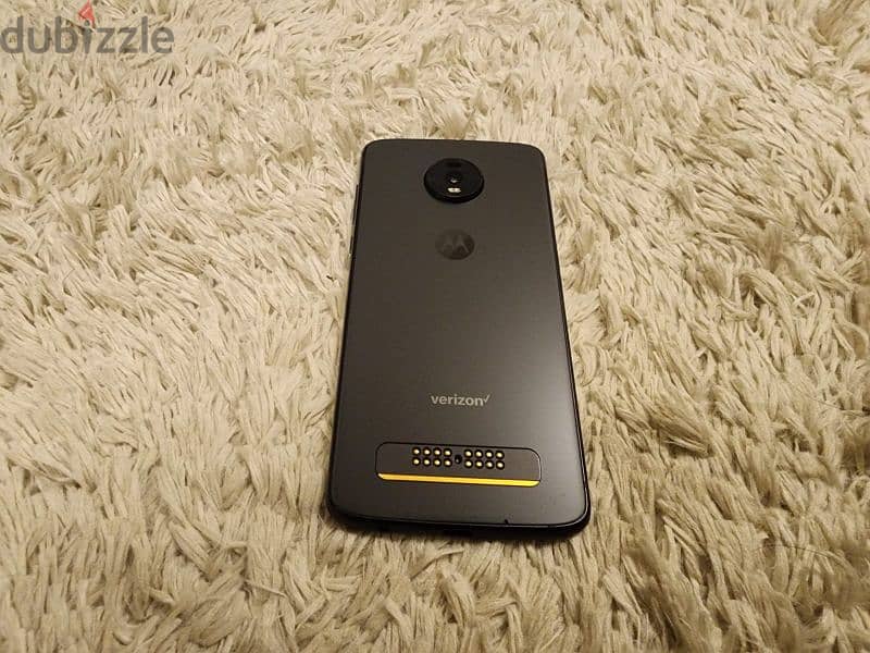 Extremely Slim Motorola Moto Z4 Black 128GB Like Brand New 11