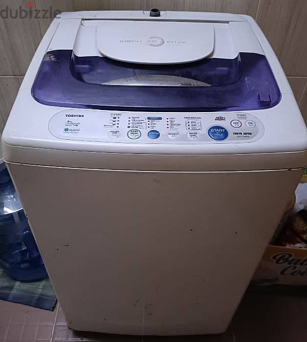 I'm selling a dishwasher machine price -40. omr 3