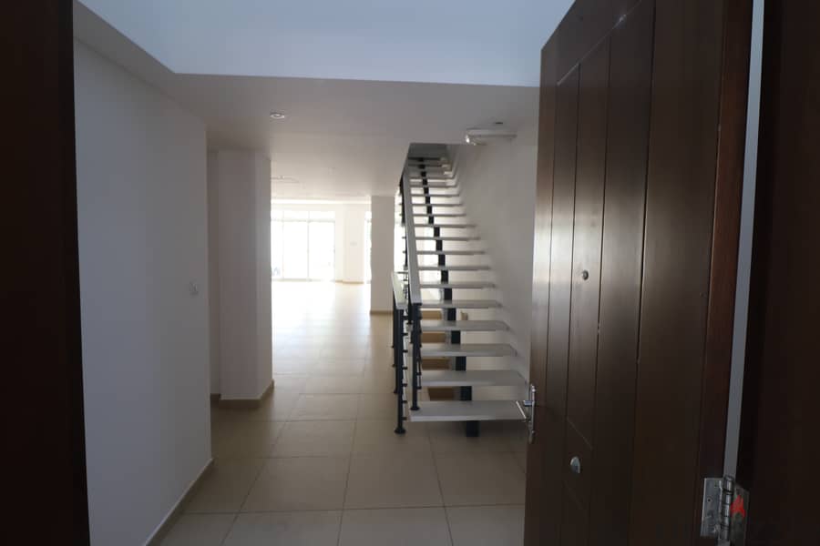 Al Mouj 4 BHK Villa 3