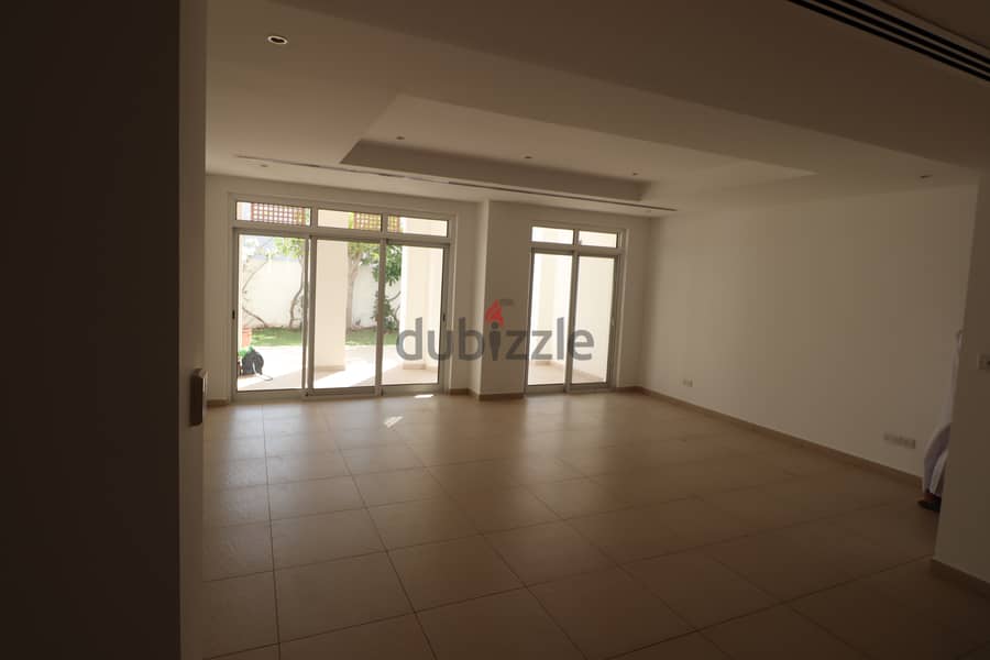 Al Mouj 4 BHK Villa 5