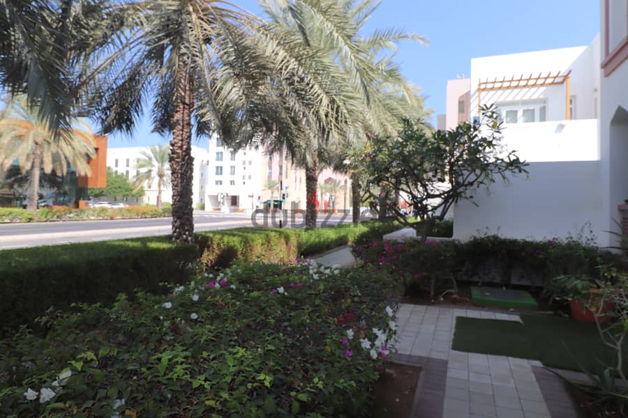 Al Mouj 4 BHK Villa 15