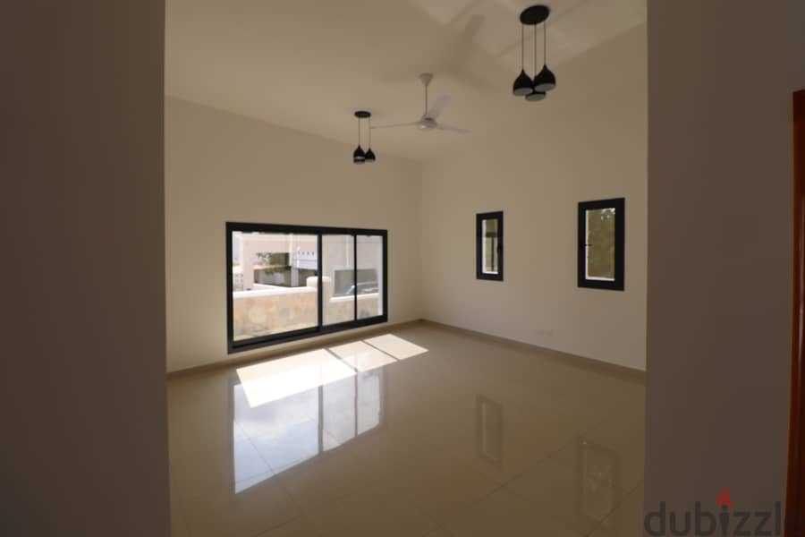 Shatti Al Qurum - 5-bedroom villa 3