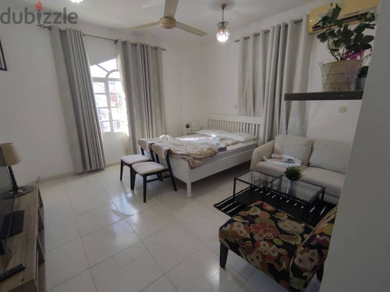 شقق وغرف للايجار small furnished flat and room 4