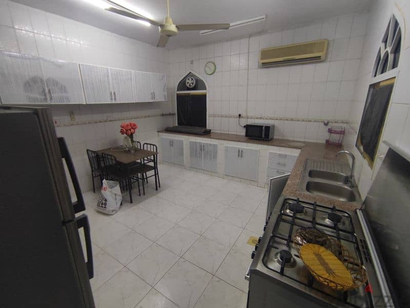 شقق وغرف للايجار small furnished flat and room 17