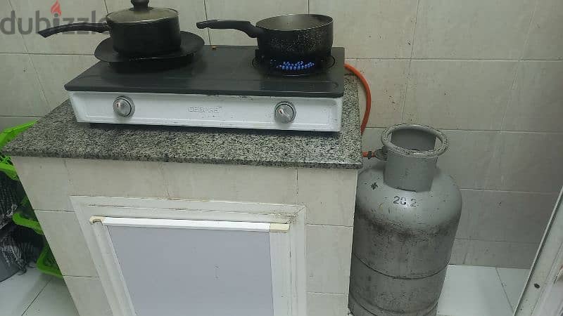 GeePass Stove With Cylinder 2