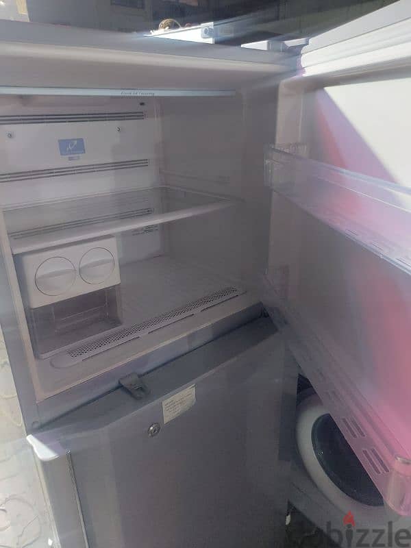 Hitachi 400Ltr fridge for sale 1