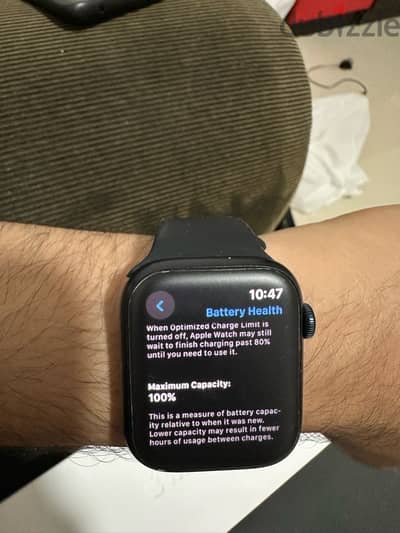 Apple Watch Series 9 45mm 100% Battery health under warranty