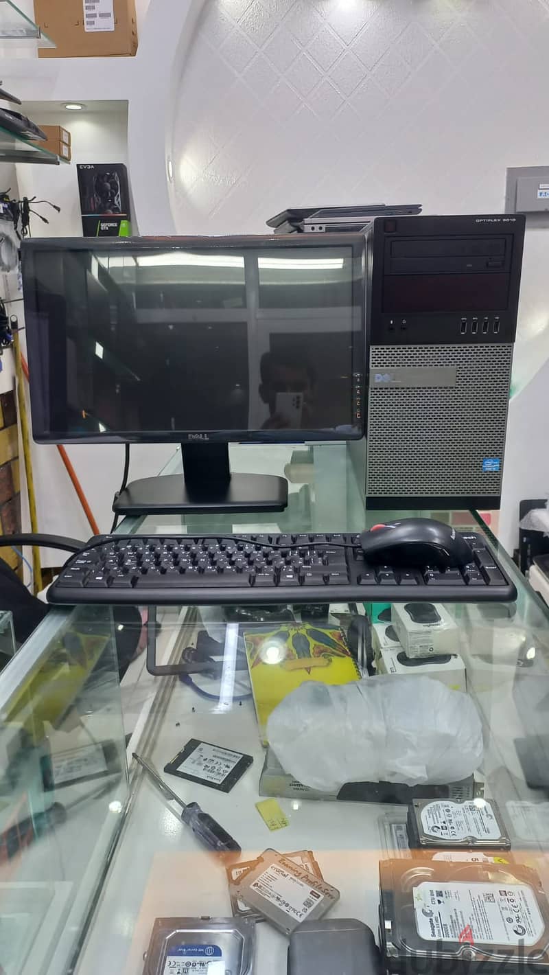 DELL i7 with monitor ram 8 gb 128  gb ssd and 500 gb hdd 1