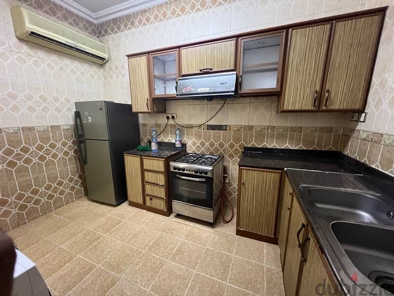 Room for rent near Noor supermarket Al Khuwair 4