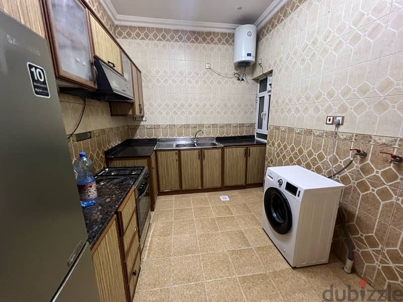 Room for rent near Noor supermarket Al Khuwair 4