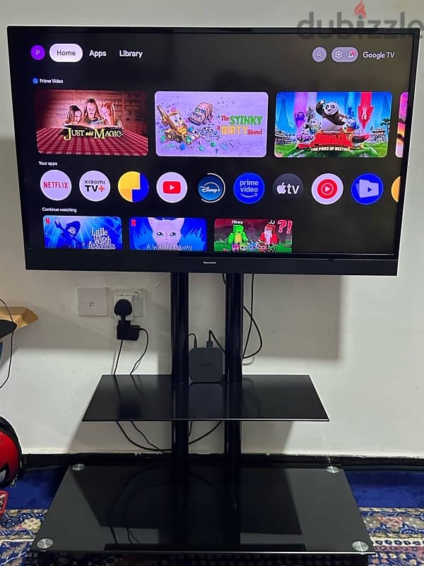 40 inch skyworth smart tv comes with xiaomi tv box and tv trolley 0