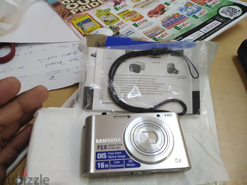 Samsung digital camera for sale new urgent 1