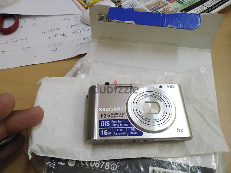 Samsung digital camera for sale new urgent 2